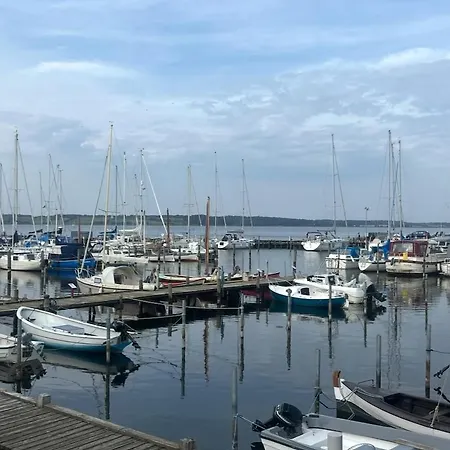 Udsigten Over Hjarbaek